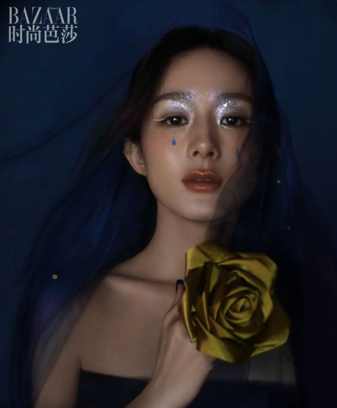 赵丽颖x时尚芭莎闭年刊封面人物