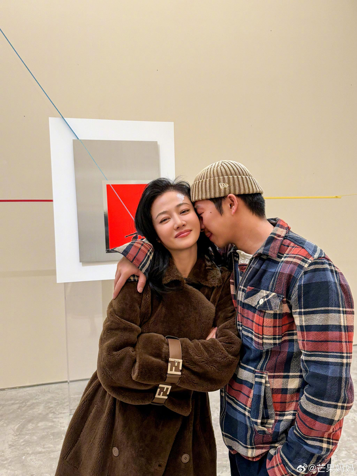 谭卓之前不是被拍到和老公孩子了吗……|谭卓|章宇_新浪新闻