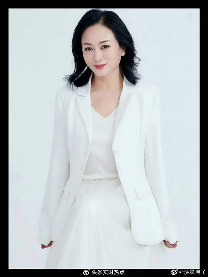 涓子再演《上错花轿嫁对郎》延续经典 新版《花轿喜