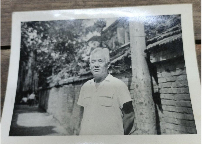 七八十年代老干部照片,军人虎虎生威,年轻女子精神饱满有活力|军人|老