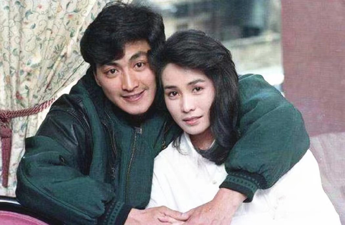 "展昭"何家劲64岁被曝娶年轻妻子已生女,曾有刻骨铭心的旧爱