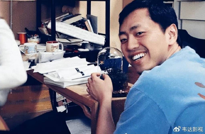 43岁水哥现状:20年不上班,住顶级豪宅,生活中不是大佬是好爸爸|王昱珩