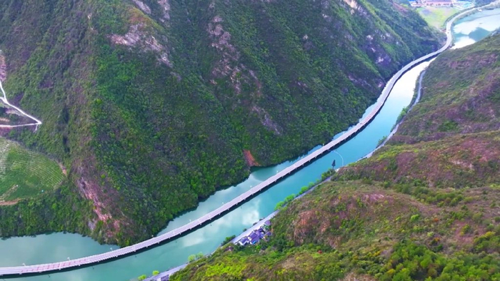 湖北兴山邂逅水上公路遇见春日美好