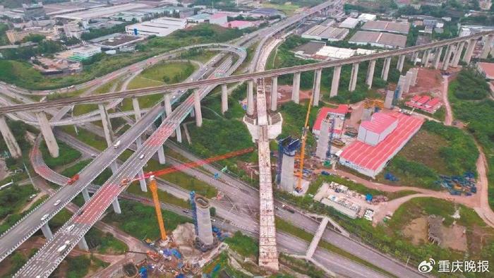 5月26日,随着3号桥最后一方混凝土浇筑完成,重庆轨道交通15号线二期16