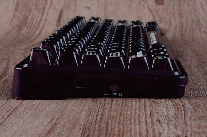 光耀夺目——雷神k75透明三模机械键盘|热插拔|雷神|机械键盘_新浪
