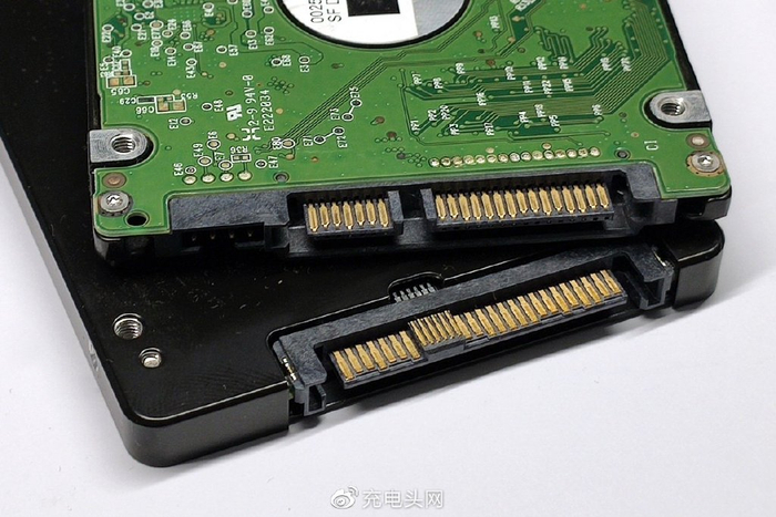 电脑硬盘接口类型解析 笔记本电脑选购指南