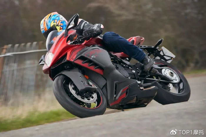 MV AGUSTA F3 RR国内上市，售价262,880元，限量10台！|发动机|赛车|车型|顶杆|整流罩_新浪新闻