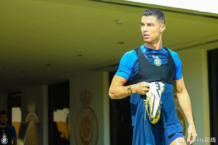 与费哈的亚冠淘汰赛打满全场,打进致胜球,c罗在肌肉出现伤情后完美