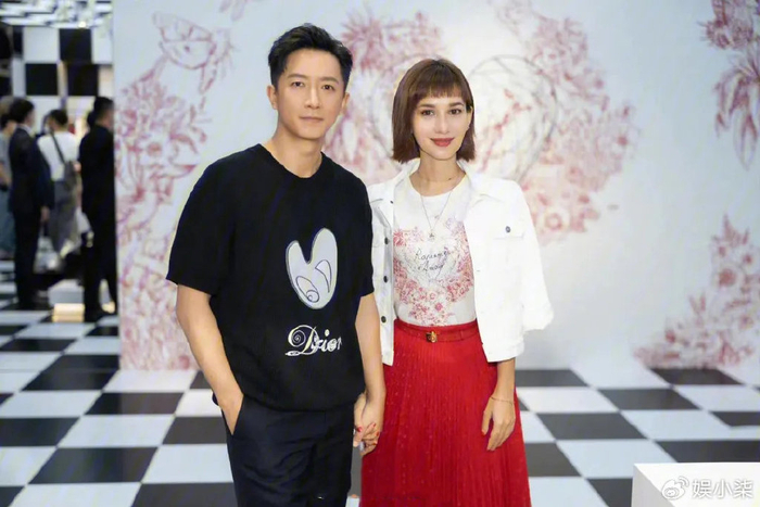 娱记爆料顶流大瓜,有女友还生活不干净,四条线索让鹿晗韩庚躺枪|鹿晗