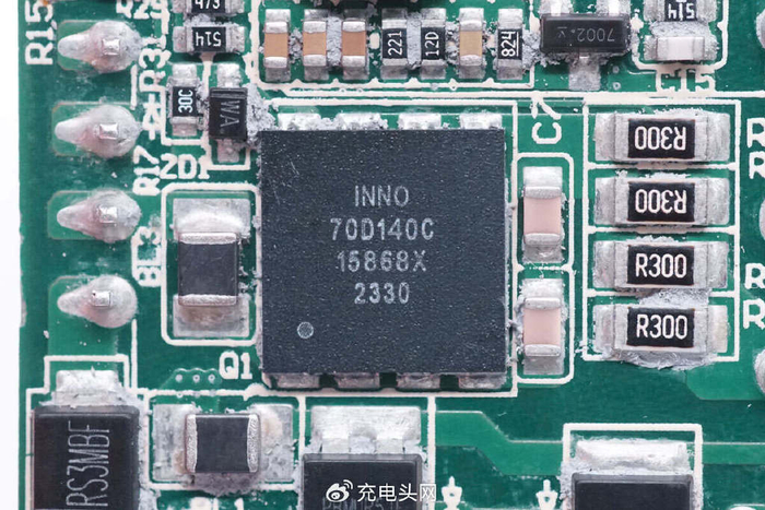拆解报告:aohi 140w 2c1a氮化镓充电器aoc-c017|面板|氮化|充电器