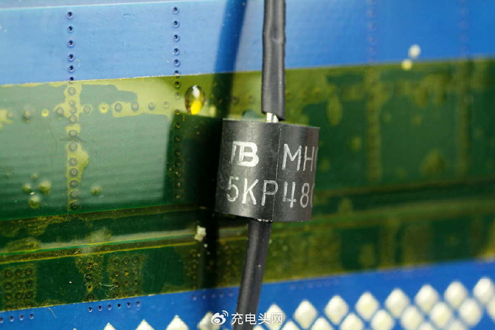 拆解报告etaker移族2000w2009wh户外电源墨m2000