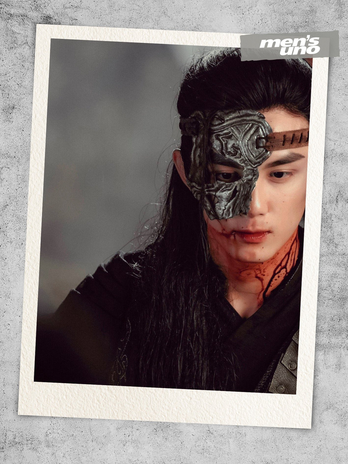 半脸面具是古装造型的常见配饰,常用于给角色营造神秘氛围