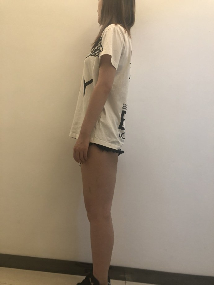 motdootd又是一个腿精来秀腿啦现在的我看到了长长的纤细的大长腿