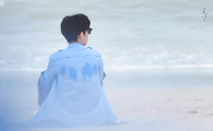 肖战这组夏日海边照必须拥有姓名!