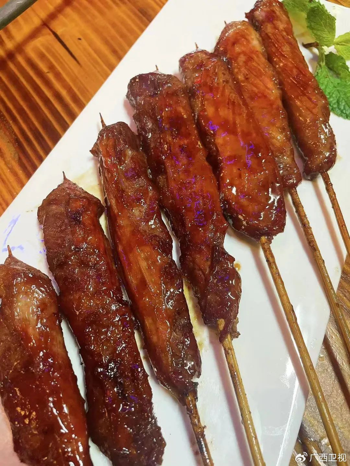小门店藏着大师傅!吃正宗田阳烧烤还得来百色668