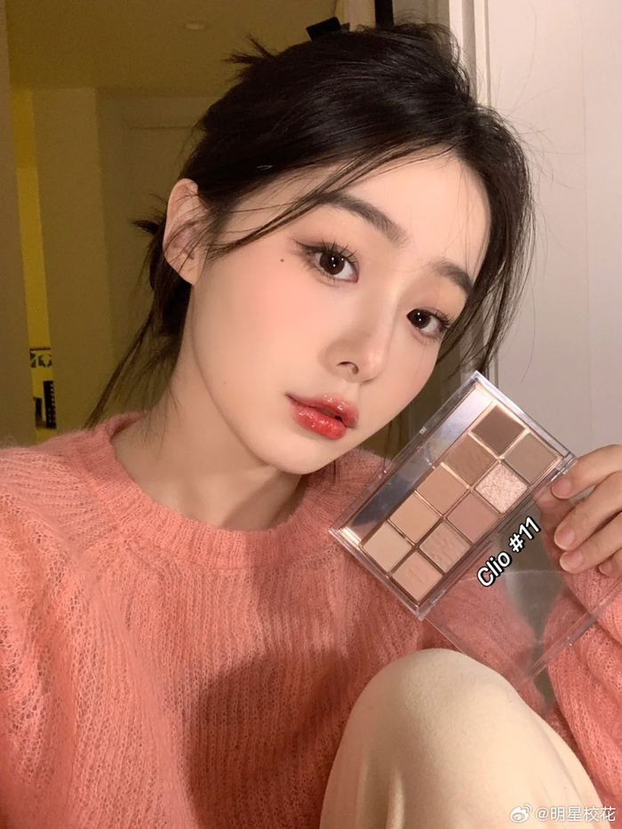 近期爱用眼影试色自带氛围感的消肿神盘