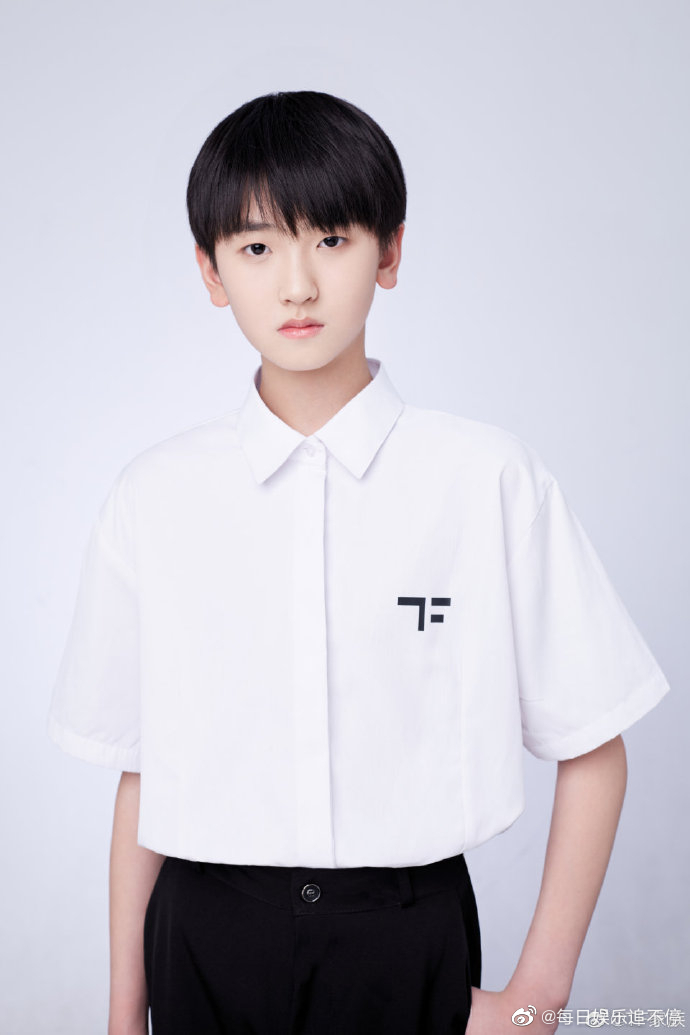 TF家族练习生首张公式照正式公开!|黄朔|汪浚|杨博文