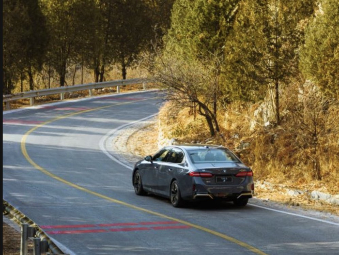 i5的底气来自于宝马穿越周期的创新