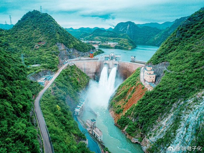 图为该行支持的马岭水库大坝全景合作共赢,为全球绿色金融发展贡献