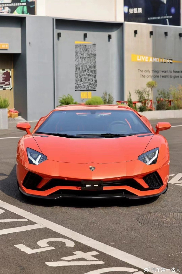 s(lp740-4),后缀里加个s,即使它是一款众泰你都能猜到比原版动力有所