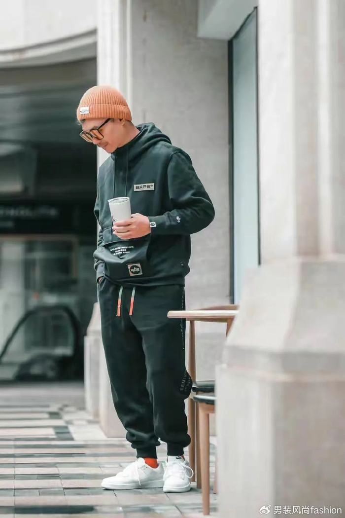 春季男士街头风如何穿搭既显时尚潮流又不失男人味