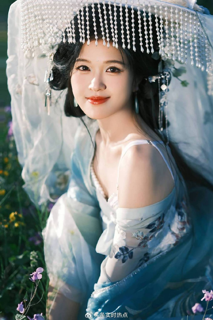越南姐姐孙夏铃古风写真备受好评 网友呼吁快拍摄古装剧