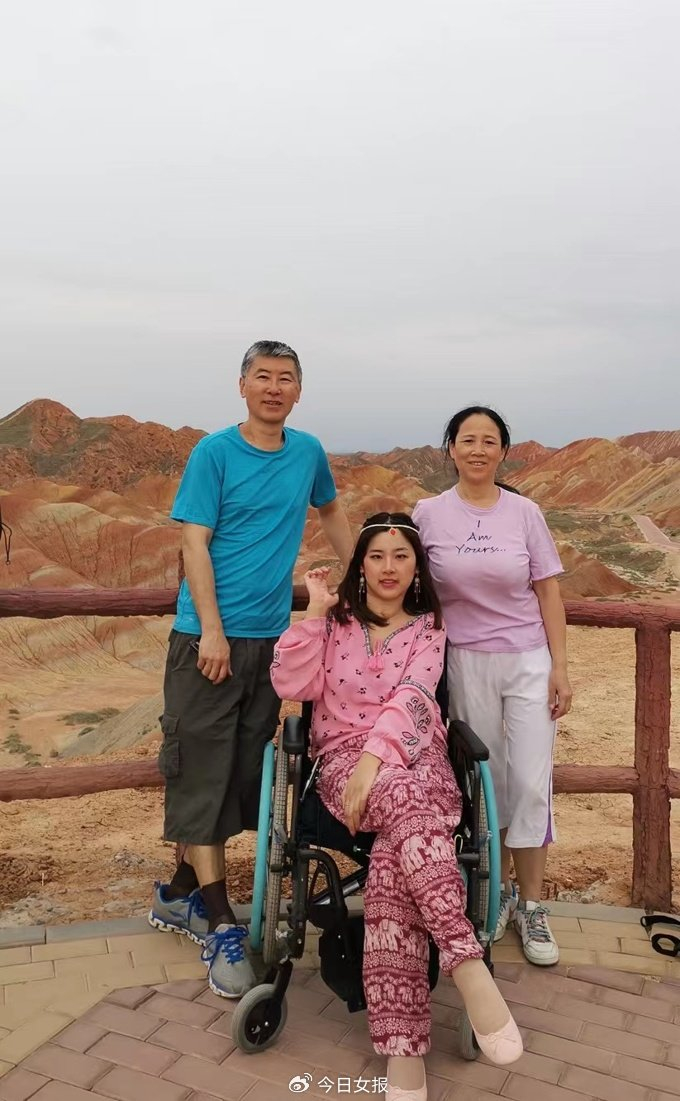 高位瘫痪女孩用旅行"重启"人生|轮椅|孙晨璐|瘫痪_新浪新闻