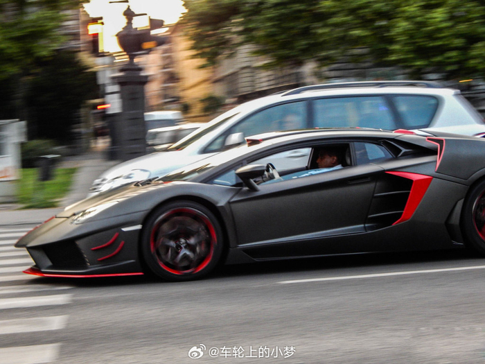 兰博基尼aventadornimrodavantirosso