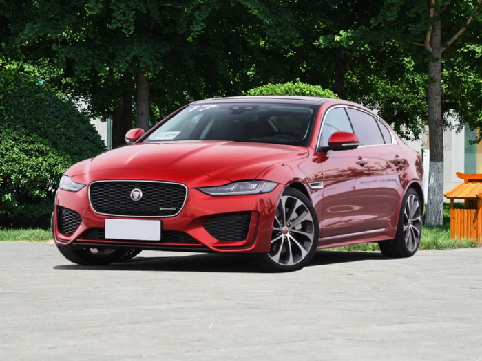 开车露营日常通勤2998万起的捷豹xel带给你与众不同的驾驶体验