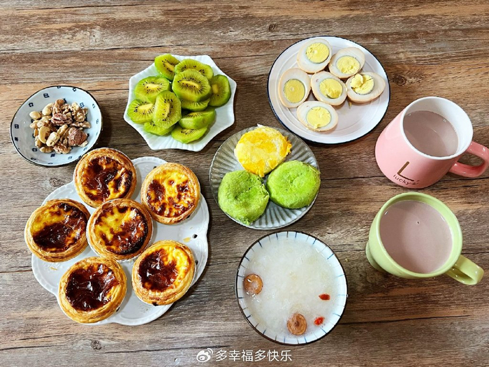 我家早餐很少出去吃因为妈妈做的更丰富一周七天换着花样安排