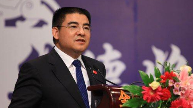 消失的″中国首善″，高调捐款20亿，低调做回农民|慈善|陈光标|高调_新浪新闻