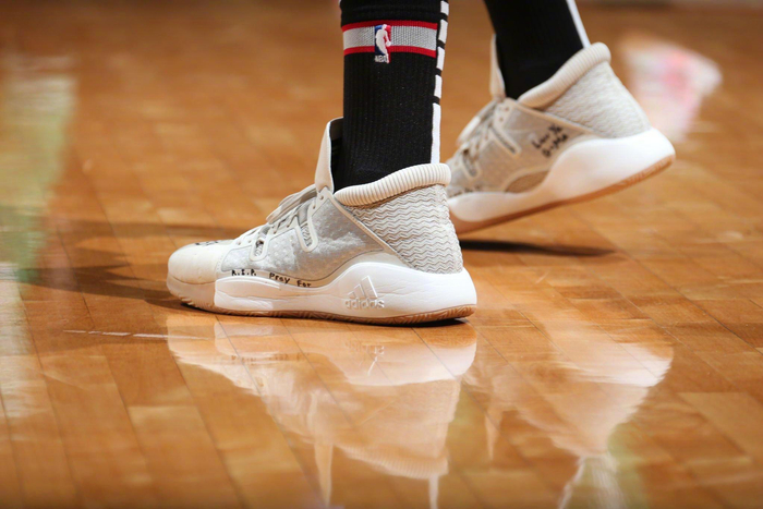 盘点沃尔上脚过的那些球鞋