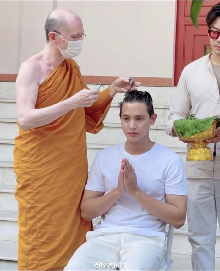 泰国男星james jirayu出家