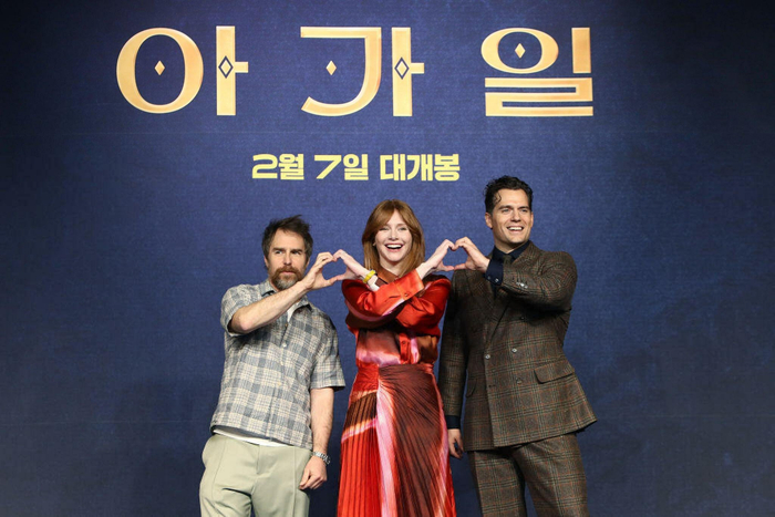 笑死!亨超和Sam Rockwell、Bryce Dallas……|亨利·卡维尔|盖尔|特工|亨利卡维尔|新片_新浪新闻