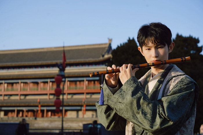 一诺加盟陕西卫视丝路春晚期待他的表现