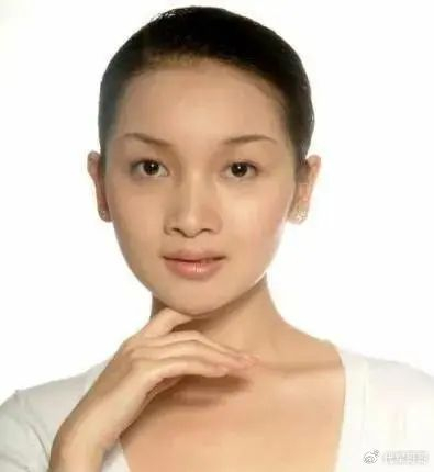 演员饶芯语:31岁嫁68岁老戏骨,婚后生一儿一女,如今成人生赢家