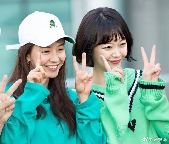 别人都在努力做任务宋智孝却在忙着吃烤肉网友她咋还不退出