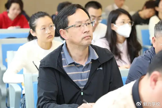 三地德育管理干部向宁波市鄞州高级中学取经