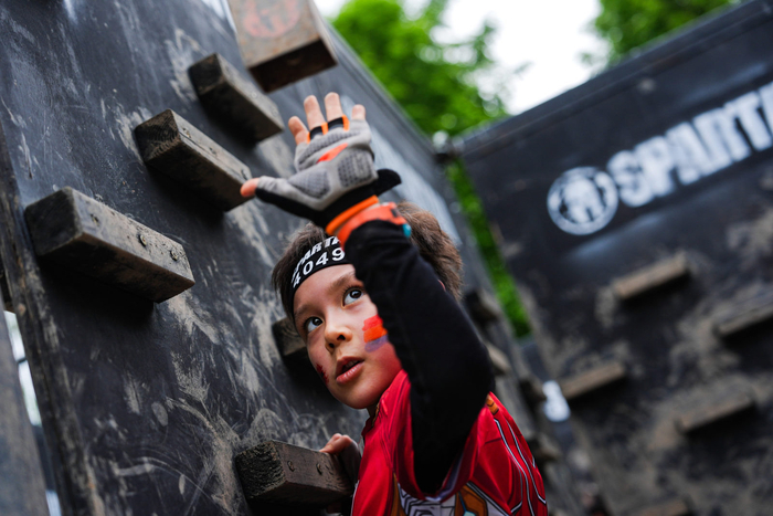 2024斯巴达勇士儿童赛首次落户无锡梁溪 超3000名小勇士参与双节假期