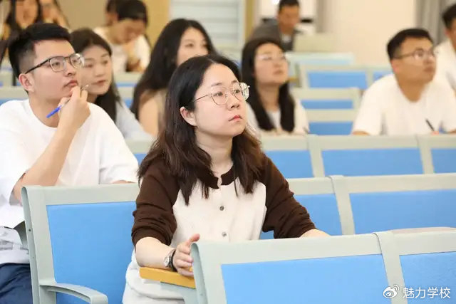 三地德育管理干部向宁波市鄞州高级中学取经