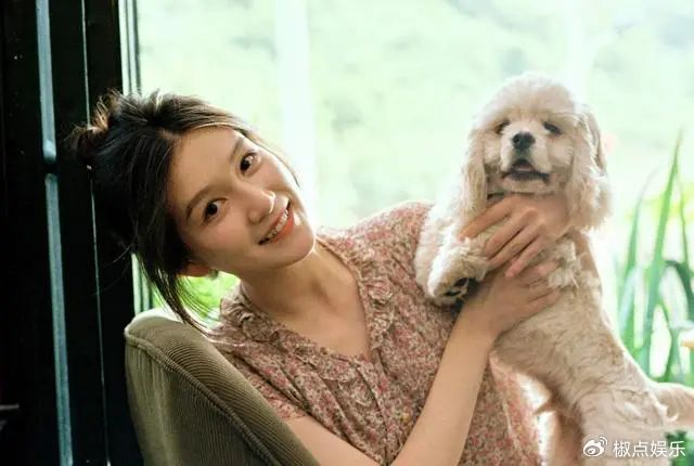 陈思诚携女友匈牙利旅游,小21岁阮巨漂亮身材好,入住2k一晚酒店|娱乐圈|爱情|粉丝_新浪娱乐_新浪新闻