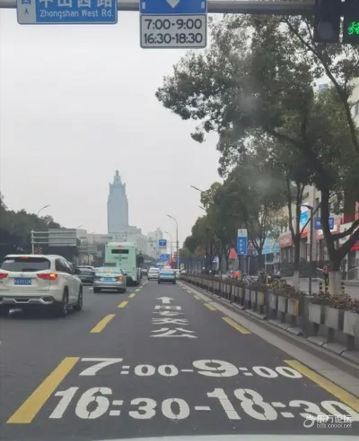 宁波公交车道基本已经不限行