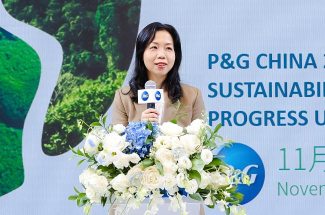 宝洁大中华区董事长兼首席执行官许敏表示:"以消费者为中心,是宝洁不
