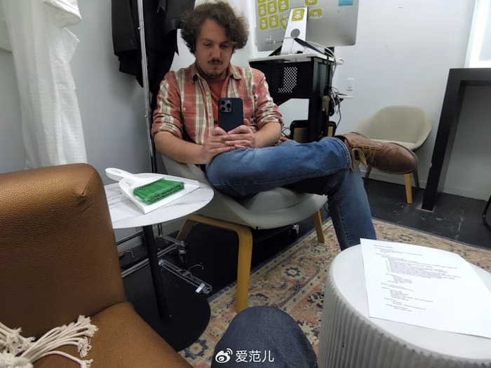 首批aipin用户集体劝退ai时代的iphone把人变得愚蠢