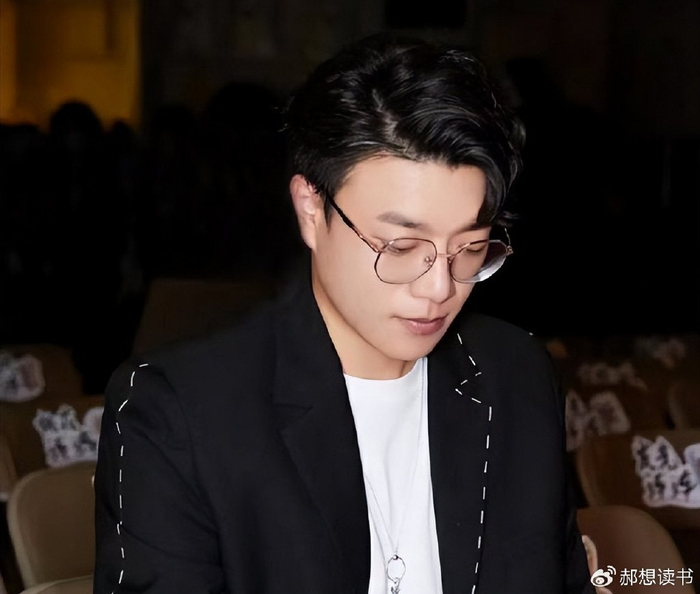 脱口秀演员杨波回应出轨,一边道歉一边痛斥出轨对象|杨波|出轨|脱口秀