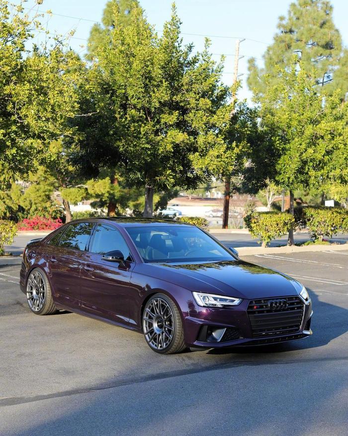 奥迪Audi S4 Exclusive Merlin Purple