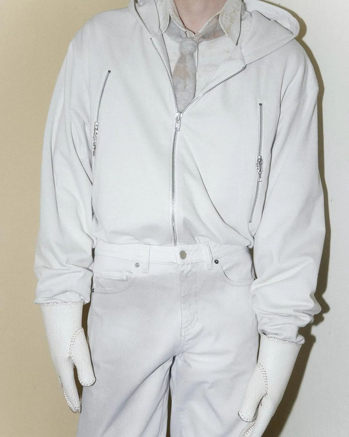 搭一间教室班里都穿马吉拉白柏林时装周越来越好看了