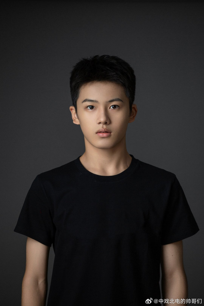 来自临沂士博高中的李宗浩同学是山东省表演统考第二名