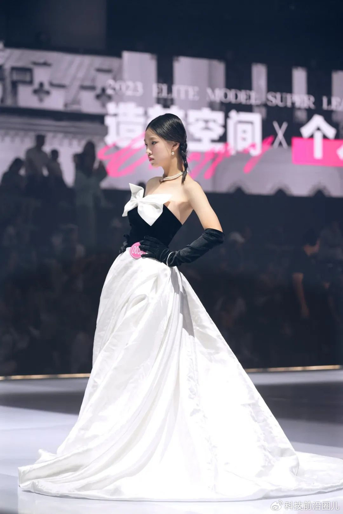 2024中国童模榜中榜时尚盛典全球代言人史蒂雯