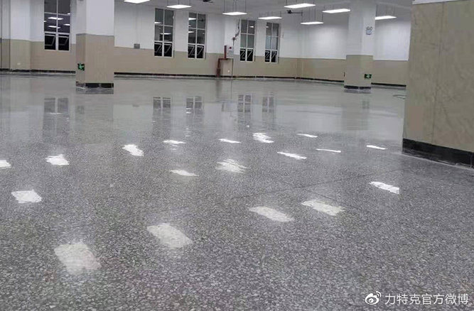 水泥地面起灰怎么解决